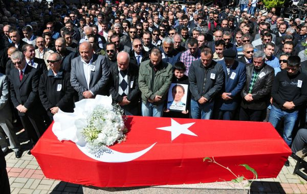 Ünlü şarkıcının acı günü