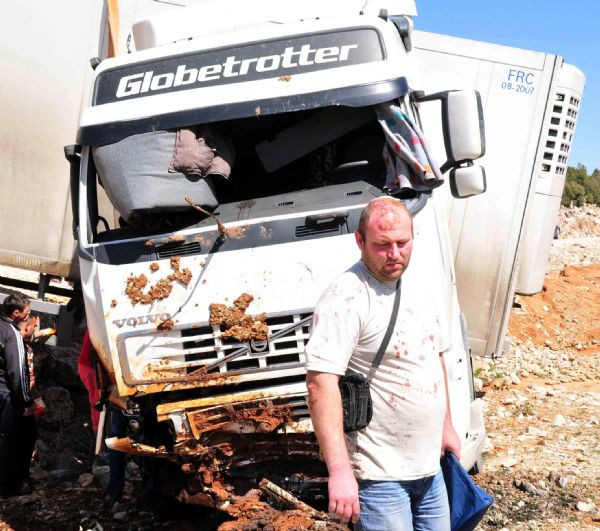 İsteseniz böyle durmaz !