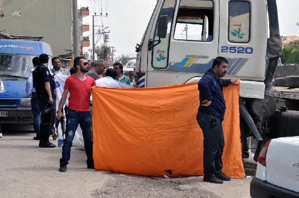 Polis, dehşeti çarşafla gizledi