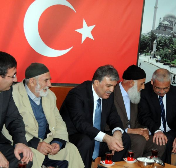 Sıkıntıları kardeşlik ruhuyla aşacağız