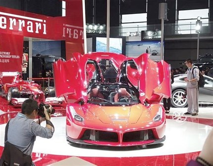 Shangay Fuarı´nın ilgi çekici otomobilleri