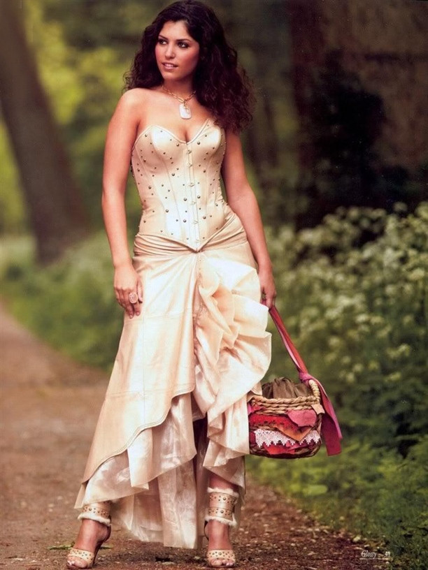 Yolanthe Cabau, tartışmanın fitilini ateşledi!