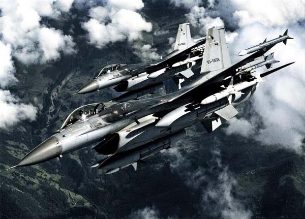 Türkiyedeki F-16 kazaları