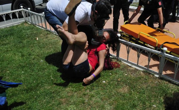 Taksim´de turist kadın yaralandı!