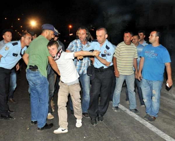 İstanbul ve Türkiyede Gezi Parkı protestosu