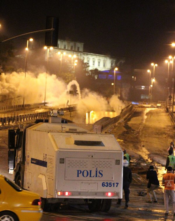 İstanbulda gözaltı operasyonu