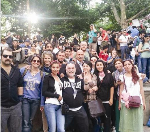 Ünlüler gezi parkında!