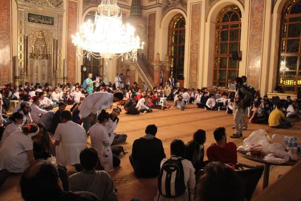 İşte o gece, işte o cami