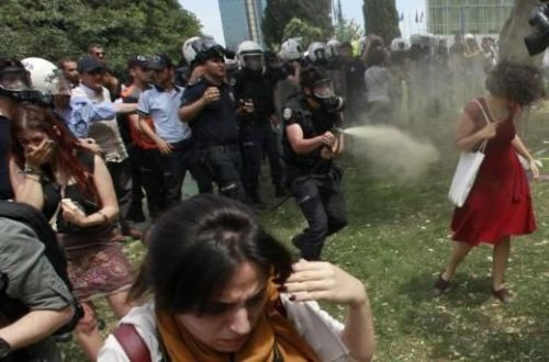 Kırmızılı Kadın ilk kez konuştu