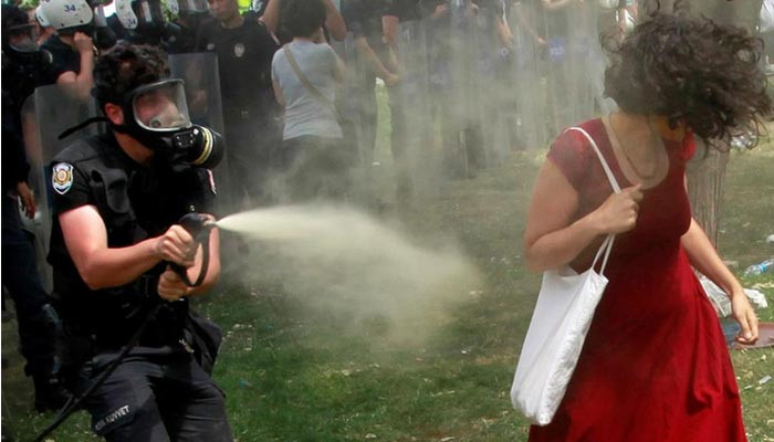 Kırmızılı Kadın ilk kez konuştu