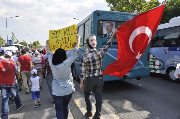 Kazlıçeşmede miting trafiği!
