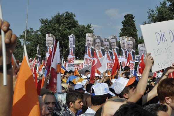 Kazlıçeşmede miting trafiği!
