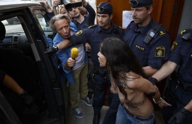 Femen, Amina´ya desteğe devam ediyor
