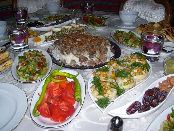 İftar nasıl açılmalı?