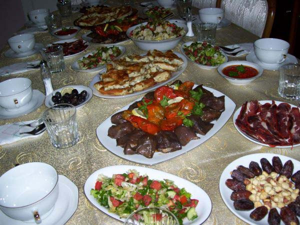 İftar nasıl açılmalı?