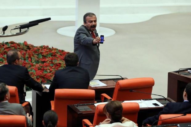 Ne bombası mı? Bak göstereyim