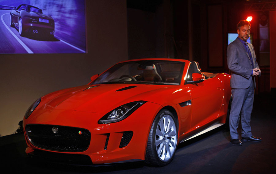 Jaguardan Ferrariye dişli rakip