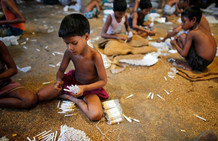 Bangladeş’in küçük sigara işçileri