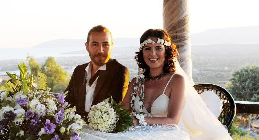 Zeliş evlendi!