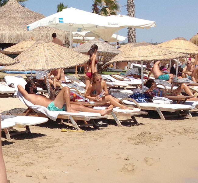 Gözlerden uzak başbaşa tatil