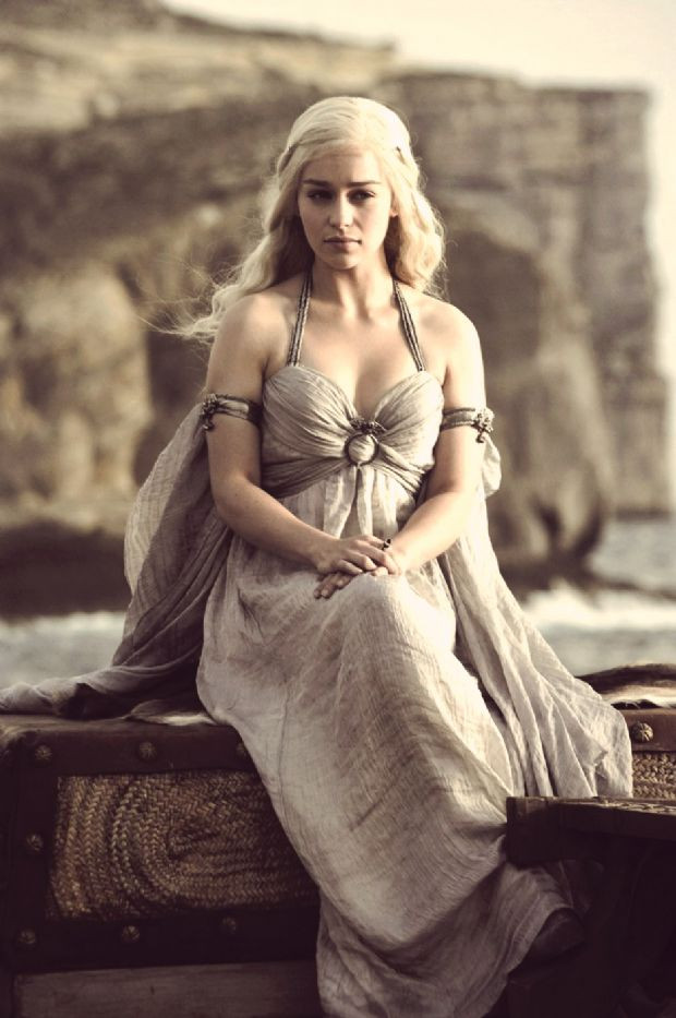 Khaleesi afiş oldu !