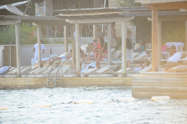 Emina Sandal şoku yaşadı