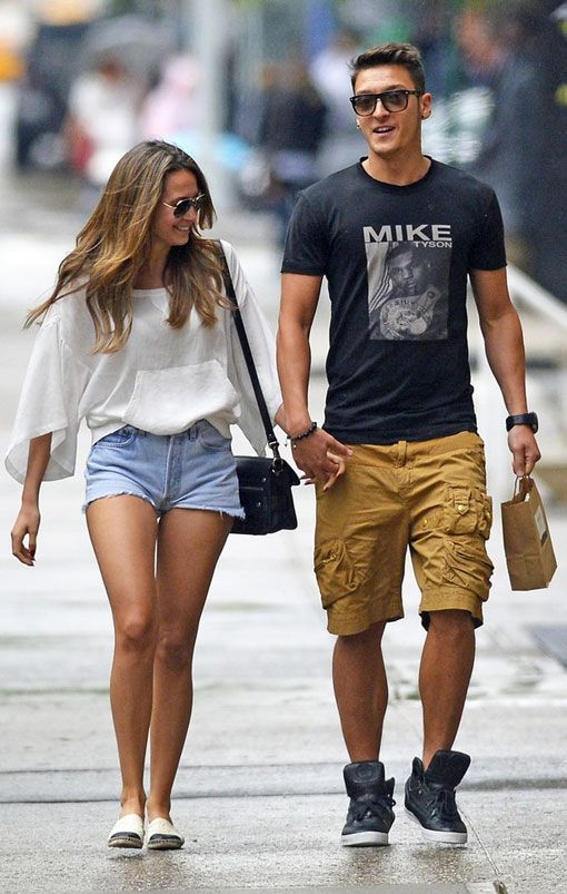 Mesut´u baştan çıkartan kadın!
