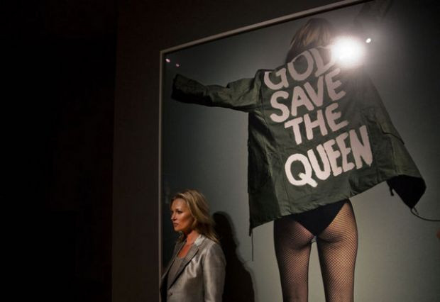 Kate Moss açık arttırmada