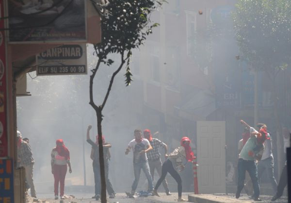 Okmeydanında polis müdahalesi
