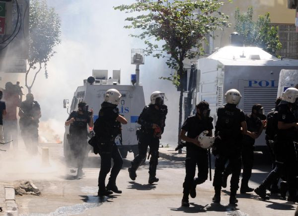 Okmeydanında polis müdahalesi