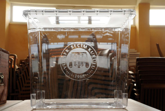 Ak Parti sordu: Kim başkan olsun?