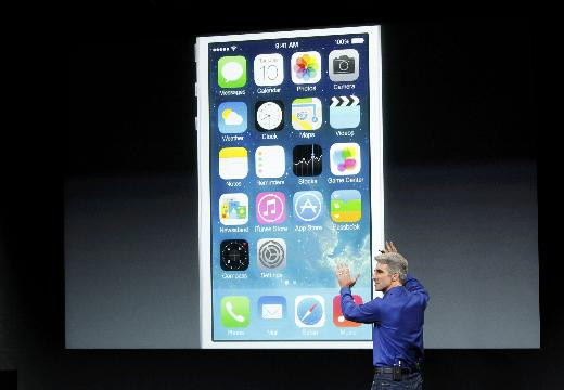 iPhone 5C ve iPhone 5S tanıtıldı