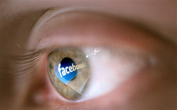 Facebook fotoğraflarınız 50 yıl sonra ne olacak?