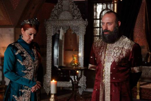 Yeni Hürrem beğenildi mi?