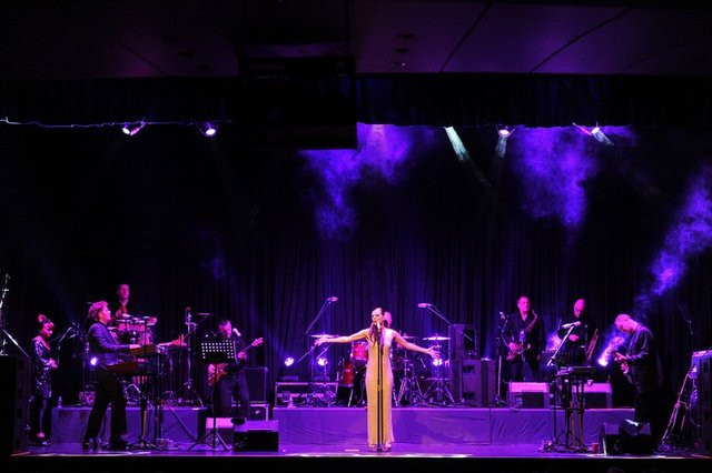 Cem Yılmaz ona hayran