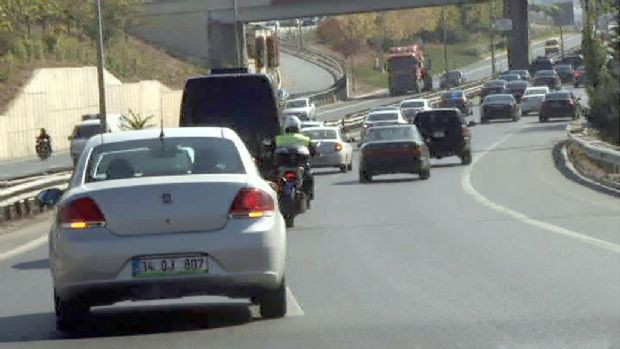 Başbakan için trafik durduruldu