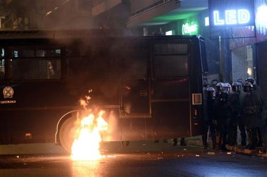 Protestolar çatışmaya dönüştü