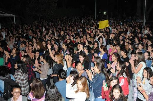 Kızlar yurdunda protesto