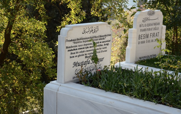 Bediüzzamanın talebelerinin mezarına çirkin saldırı