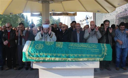 Tomris Oğuzal son yolculuğuna uğurlandı