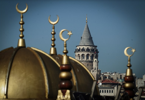 Türkiye, turist artışında rakiplerini katladı