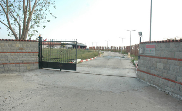 Ticarete de el attılar