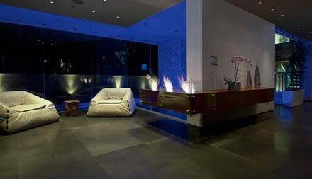 Saniyede 230 Dolar kazanan adamın evi