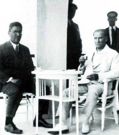 Atatürk sofradan yarıaç kalkardı