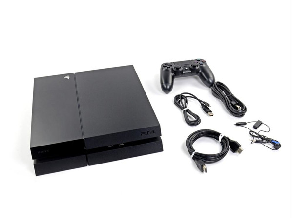 PlayStation 4ü parçalarına ayırdılar