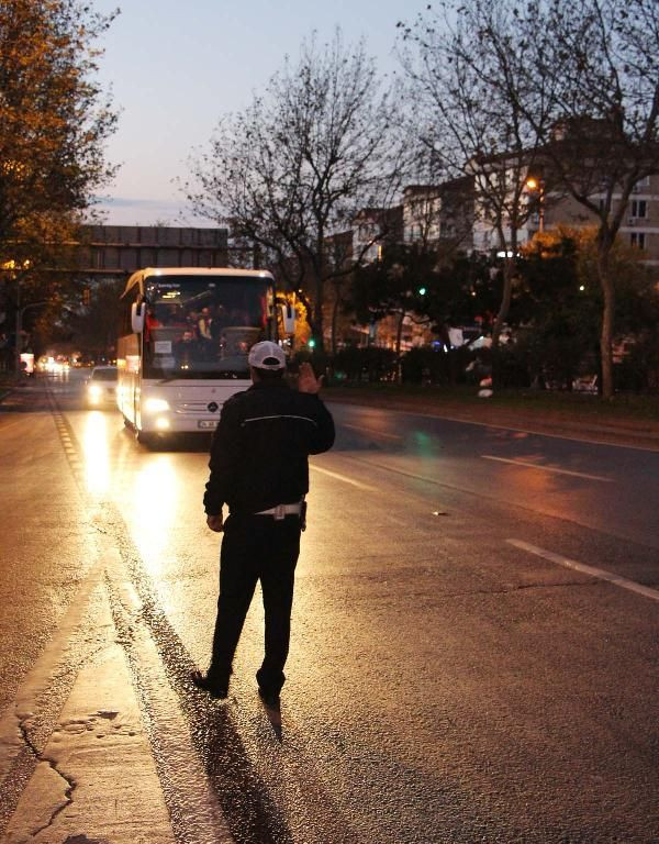 Maraton İstanbul yollarını kapattırdı