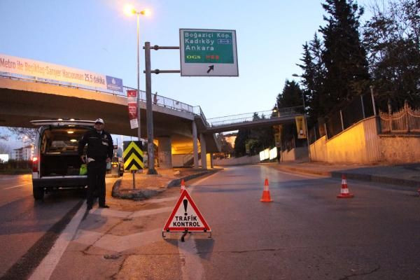 Maraton İstanbul yollarını kapattırdı