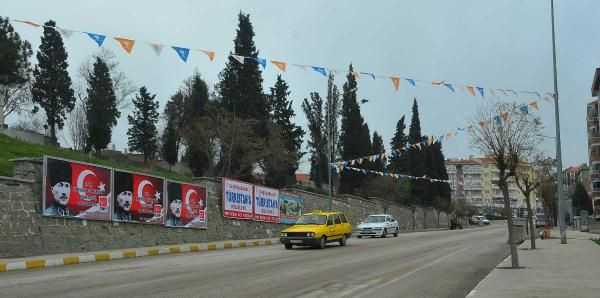 Erdoğana Türkistana hoş geldiniz protestosu