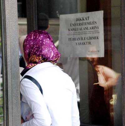 Türban yeniden üniversitede