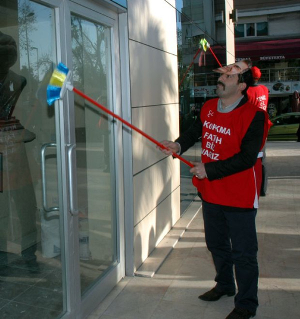Fatih Belediyesinde temizlik yaptılar!